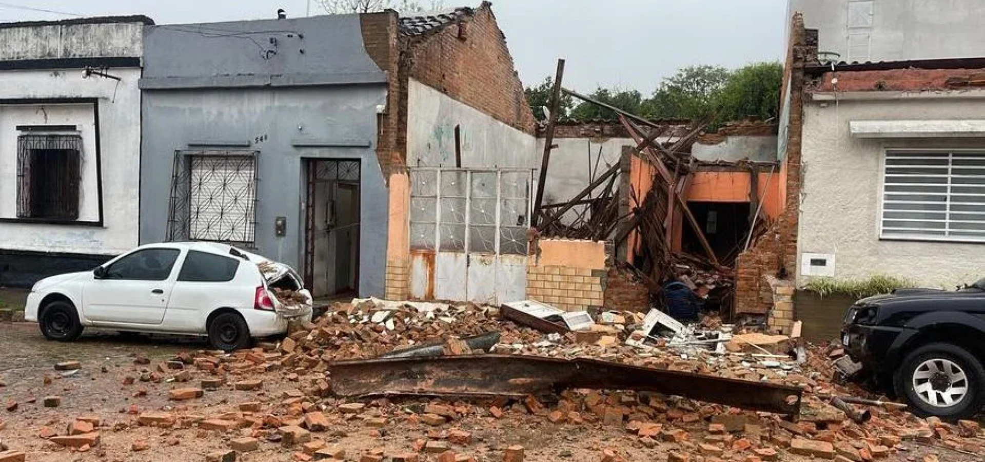 WhatsApp-Image-2024-09-24-at-13-46-05 Ninguém ficou ferido. | Foto: Person Bueno/Defesa Civil de Bagé/CP