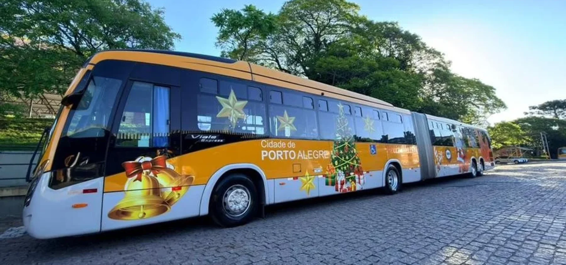 Os veículos operam nas linhas T1, T2, T2A, T7, T11, T12 e T12A até 6 de janeiro.
Foto : Marcelo Lessa / Carris divulgação