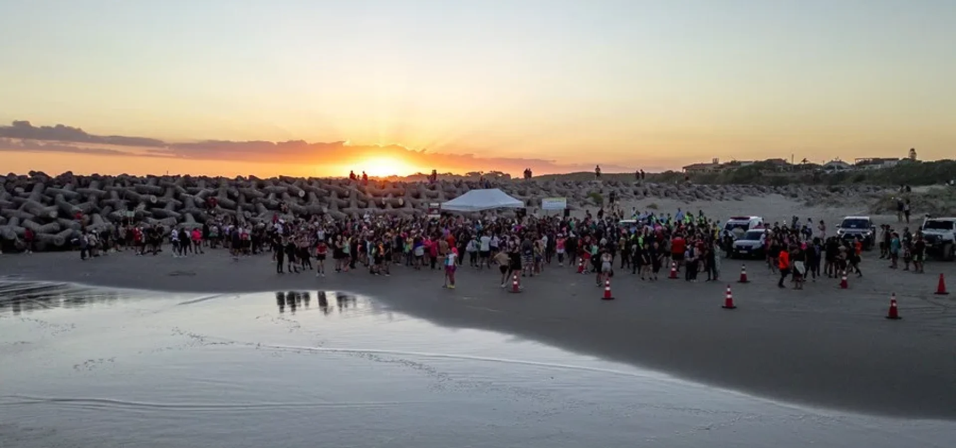 O grupo saiu por volta das 19h40min da Barra do Chuí e chegou às 22h30min na praia do Hermenegildo.
Foto : Pablo Javier Silva / Prefeitura de Santa Vitória do Palmar / CP