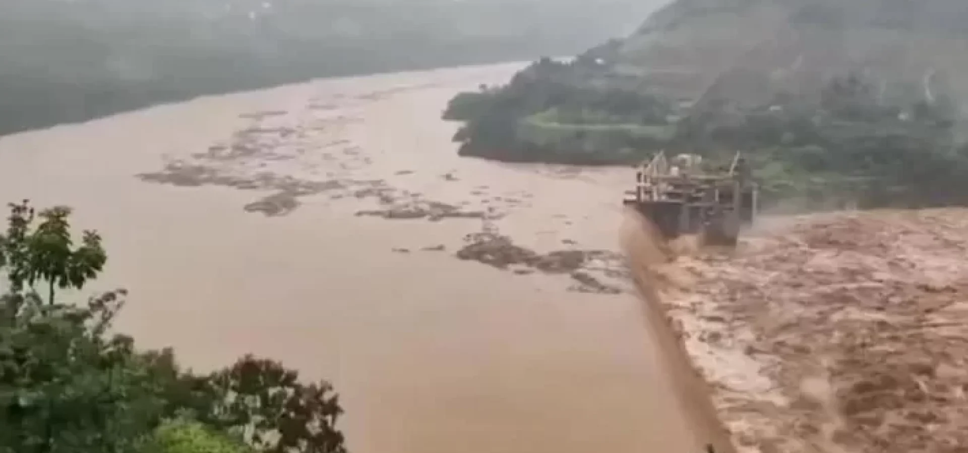 Barragem do Arroio Barracão, em Bento Gonçalves, foi reparada pela Corsan e pode ter seu nível de segurança alterado para “Normal” | Foto: Reprodução / CP