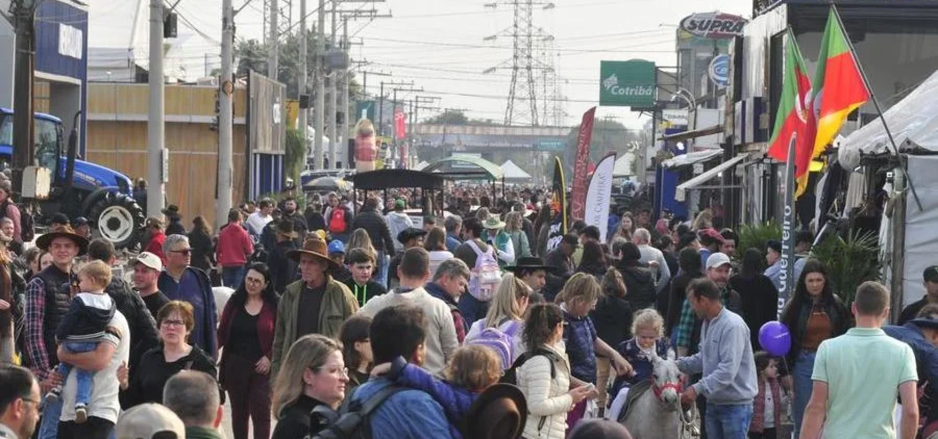 Visitantes aproveitam último dia de Expointer com programação variada. | Foto: Mauro Schaefer