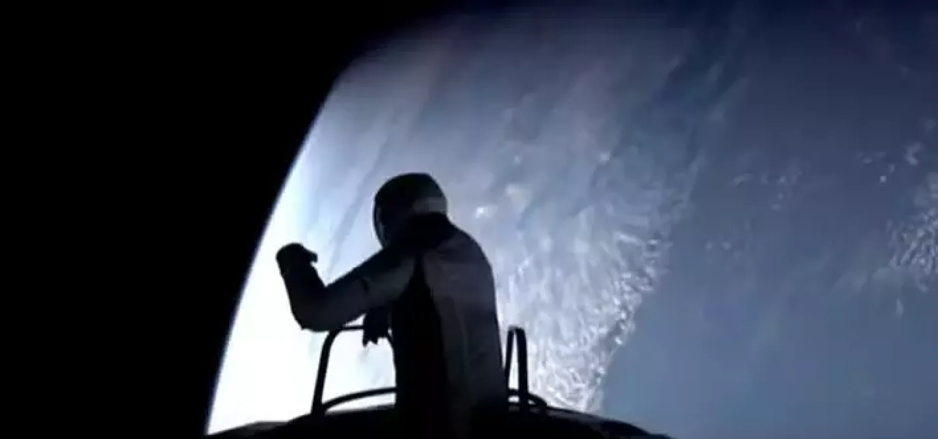 Essa se tornou a primeira caminhada espacial financiada por uma empresa privada.

Foto: Reprodução/YouTube SpaceX