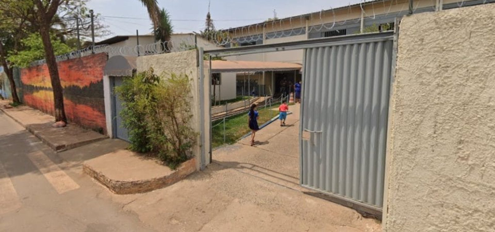 centro-educacional-sao-jose-df-foto-reproducao-google-mapas-960×540 Jovem entrou na escola portando duas facas e atacou dois alunos e uma monitora. | Foto: reprodução/Google Mapas