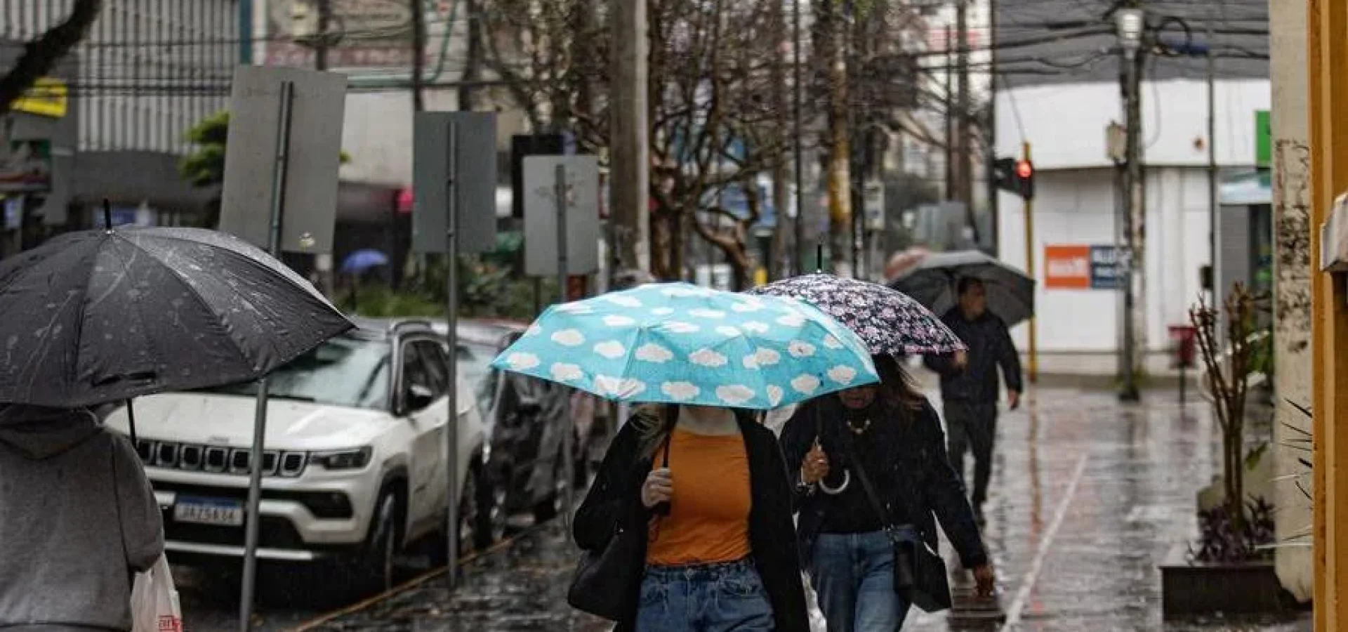 Mau tempo suspendeu atividades nesta sexta-feira. | Foto: Fran Beck / Prefeitura de Canoas / CP