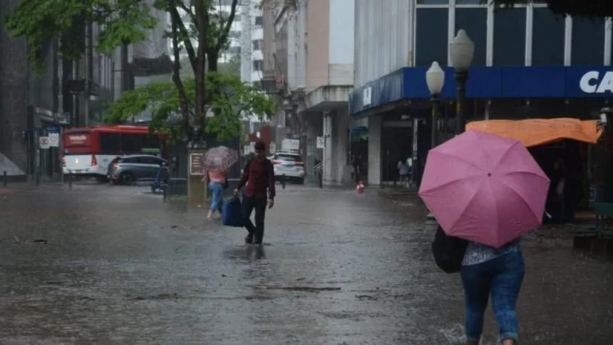 Entre o fim da tarde e o início da noite o aquecimento estimula nuvens mais carregadas com chuva isolada de verão na maioria das regiões gaúchas. | Foto: Ricardo Giusti
