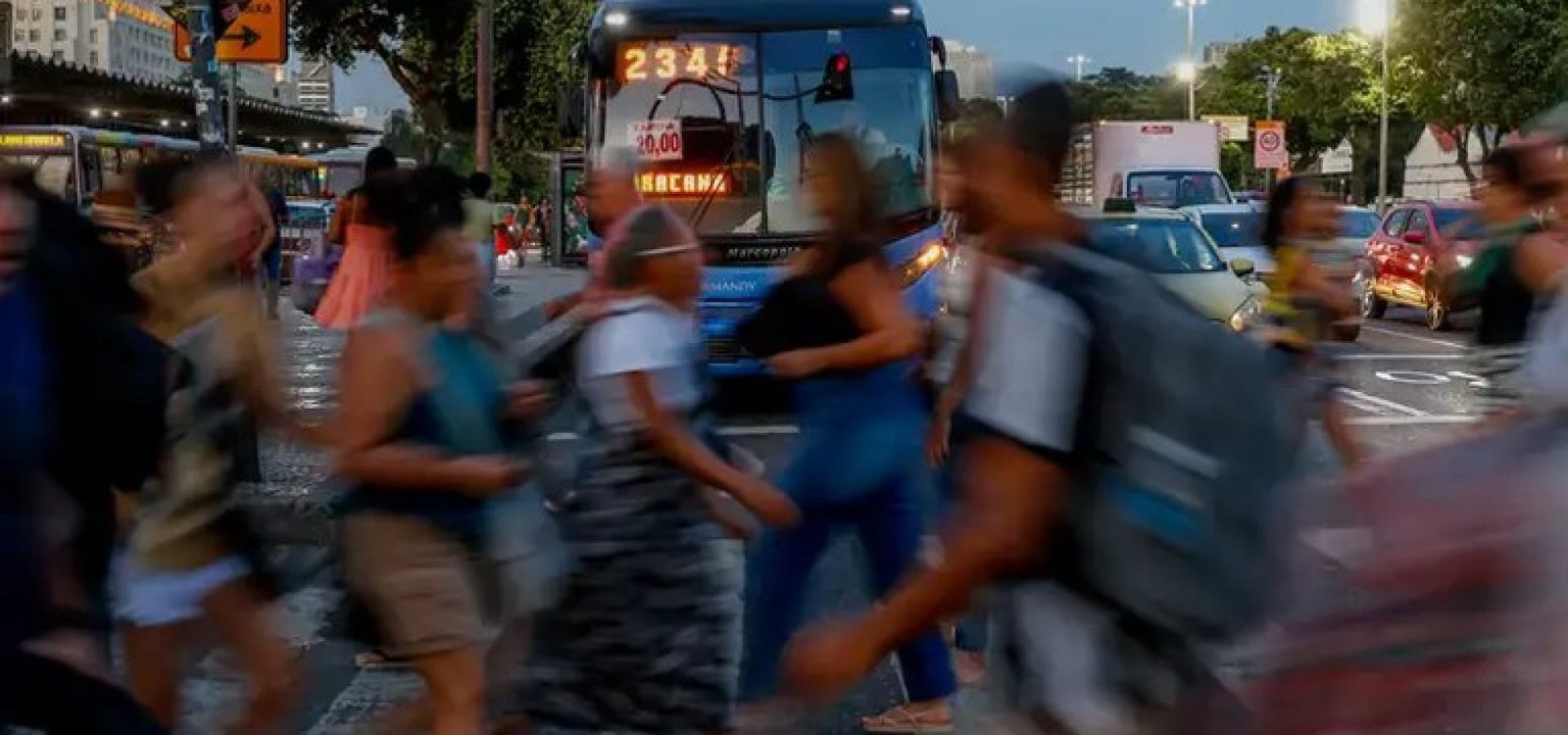 O valor representa um aumento de R$ 106 (7,5%) em relação ao piso de 2024.