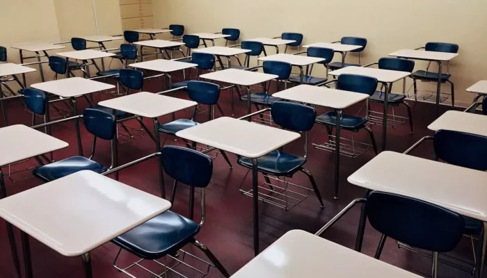 As aulas estavam previstas para começar nessa segunda-feira (10), com encerramento do ano letivo em 17 de dezembro. (Foto: Reprodução)