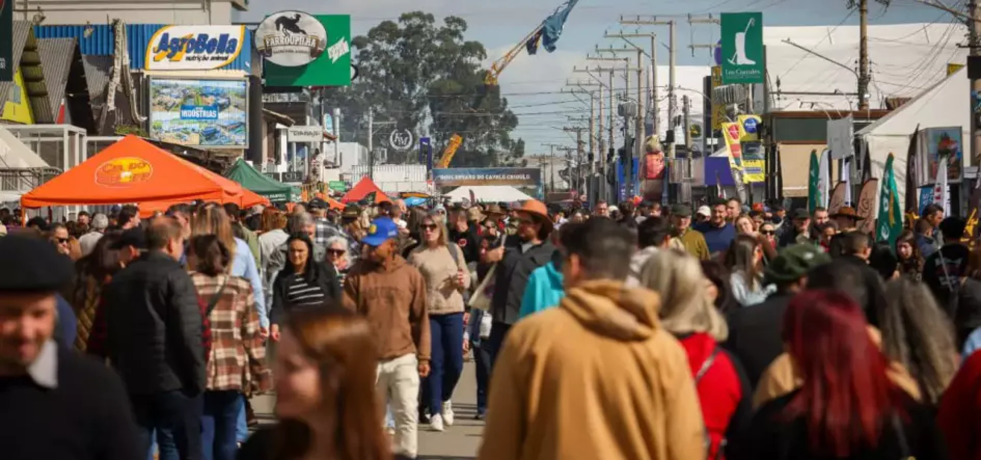 No penúltimo dia de feira, número de visitantes já superou a maior marca da história.

Foto: Mauro Nascimento/Ascom Expointer