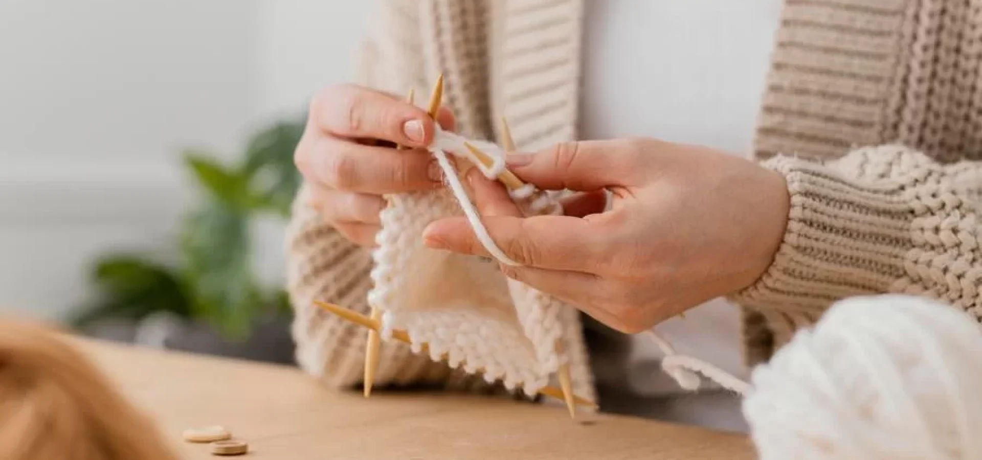 Círculo vai realizar workshops de tricô, crochê, amigurumi, bordado e costura | Foto: Freepik