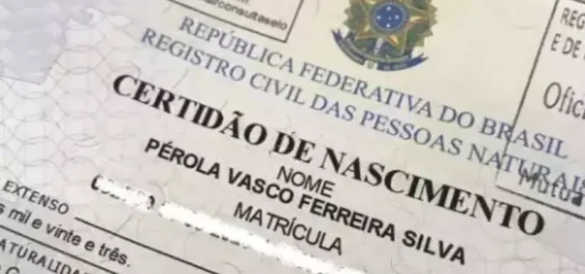 foto-da-certidao-de-nascimento-vasco-696x390