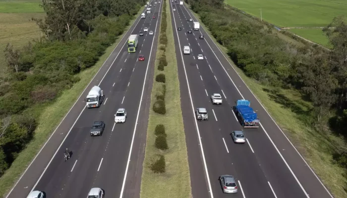 Estimativa foi divulgada pela CCR ViaSul, que administra a rodovia.

Foto: Fabiano Panizzi/CCR ViaSul)