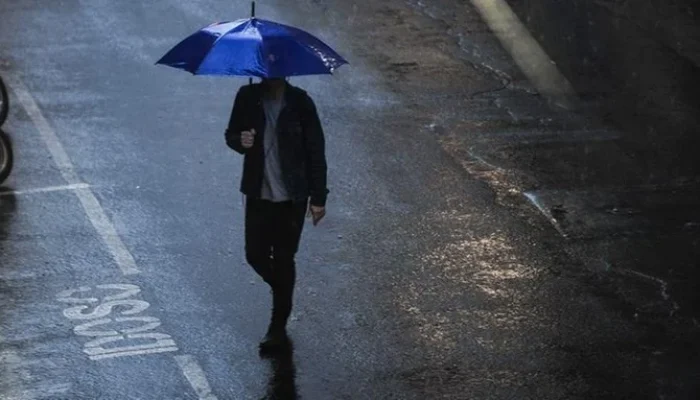 Nesta quinta-feira chove e garoa na maior parte da regiões, porém com volumes baixos, segundo a MetSul. | Foto: Maria Eduarda Fortes / CP Memória