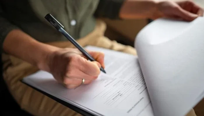Oportunidades estão distribuídas entre prefeituras, universidades e outras instituições. | Foto: Freepik / CP