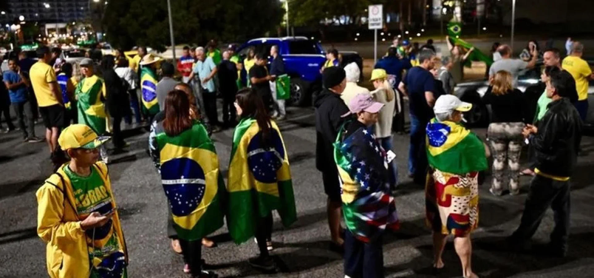 Grupo pretende fazer vigília por Bolsonaro. | Foto: Evaristo Sá / AFP / CP