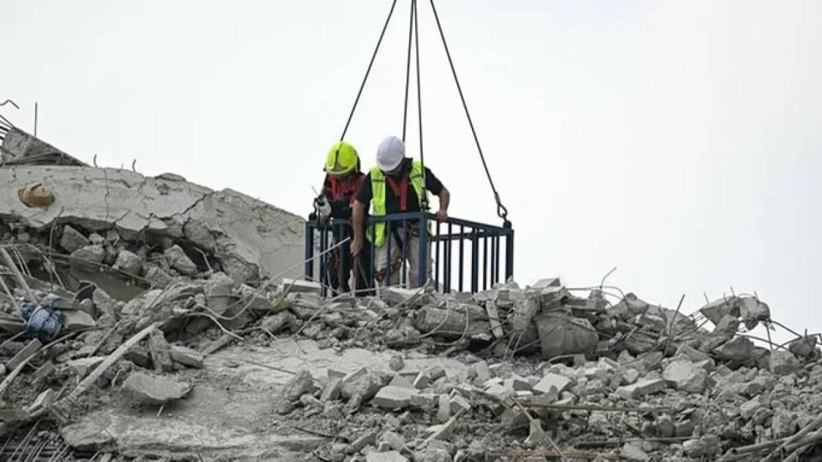 Terremoto deixa vários mortos no Mianmar. | Foto: Lillian Suwanrumpha / AFP / CP