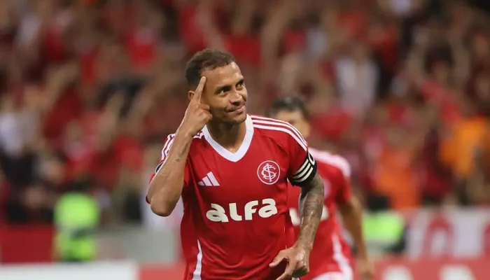 Em 2025, o camisa 10 já soma 21 jogos pelo Inter, com 10 gols e 9 assistências. (Foto: Divulgação/S.C. Internacional)