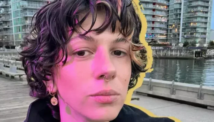 A musicista brasileira Kira Salim (Clara Ganapol Salim) é uma das 11 vítimas mortas em atropelamento no Canadá
Foto: Reprodução/Redes Sociais