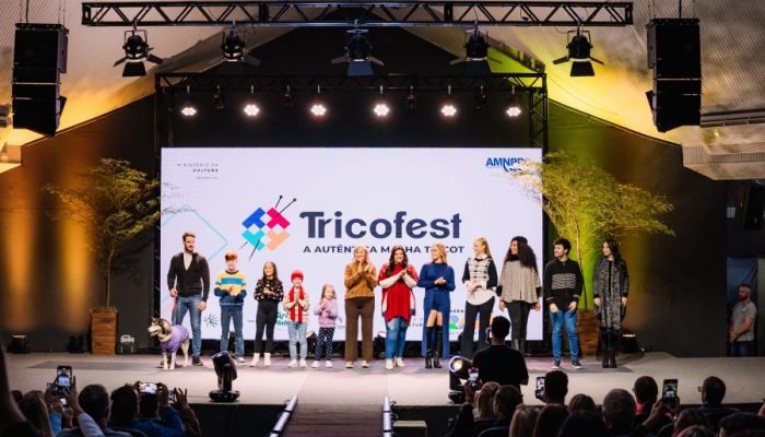 Mais de 15 mil visitantes circularam pela feira nos três primeiros dias; programação segue com atrações culturais e transmissão ao vivo do Jornal do Almoço neste sábado