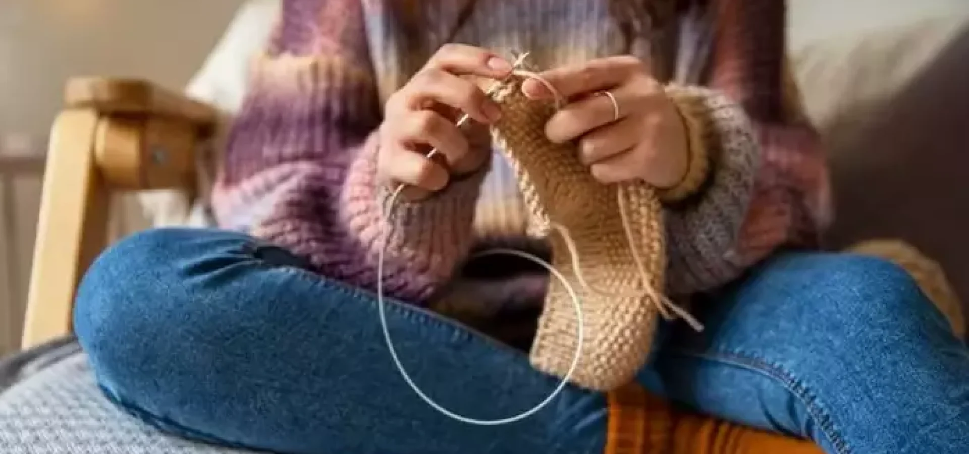 trico-croche O hobby envolvendo esses tipos de atividades é benéfico como tratamento terapêutico. (Foto: Freepik)