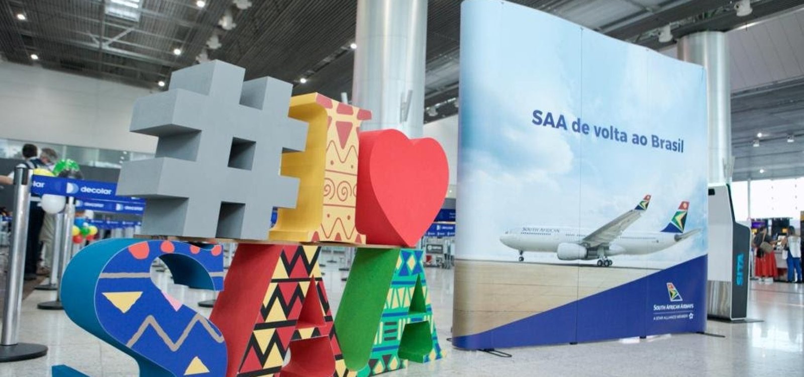 SAA comemora chegada do seu primeiro avião após anúncio da retomada dos voos SAA comemora chegada do seu primeiro avião após anúncio da retomada dos voos