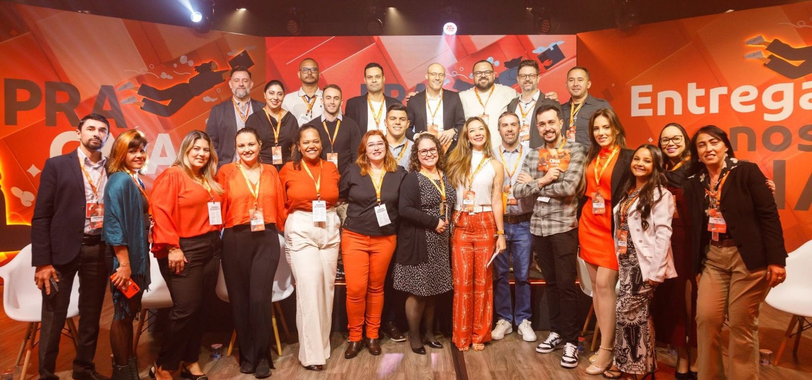 Diretores e gerentes da GOLLOG presentes no Encontro de Franqueados 2024 (FOTO: Cauê Diniz / Divulgação GOL)